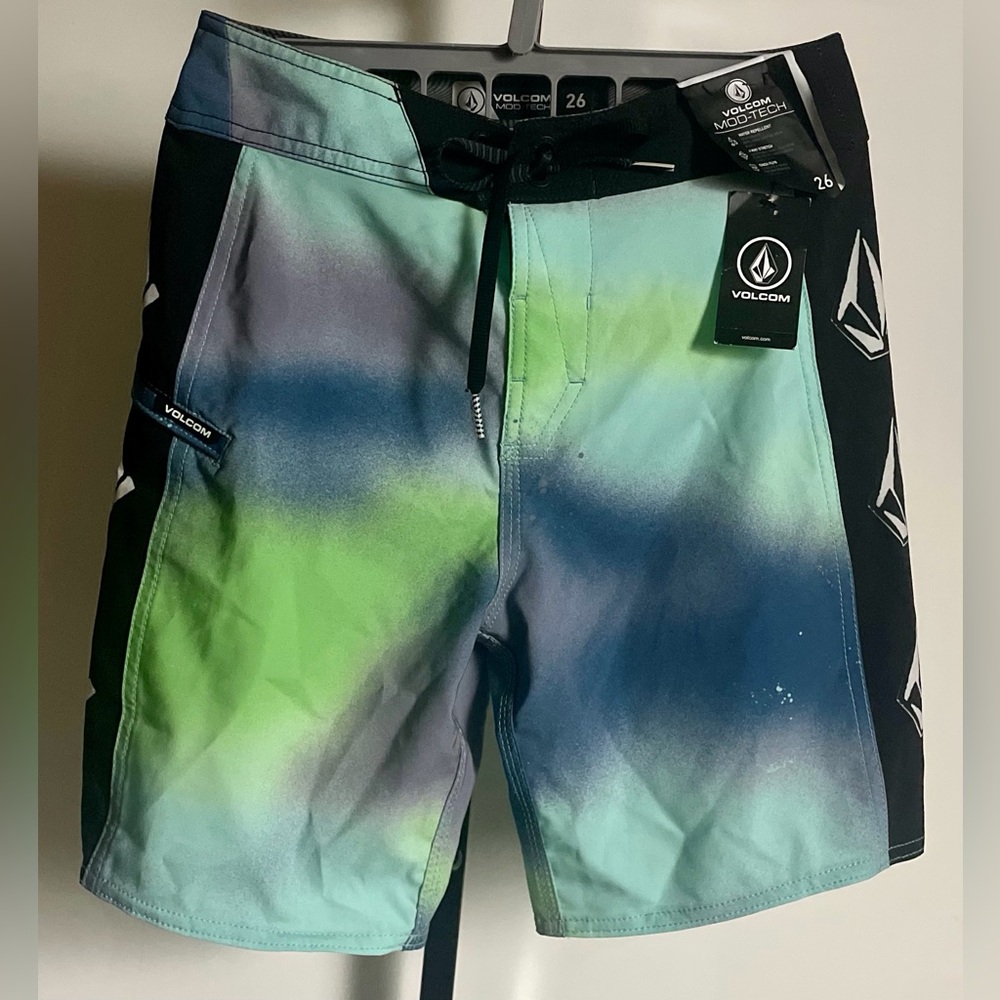 🆕 Volcom Lido Iconic Mod Tech Electric Board Shorts